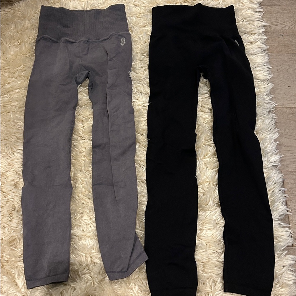 Free People Leggings 2 pairs- grey and black xs